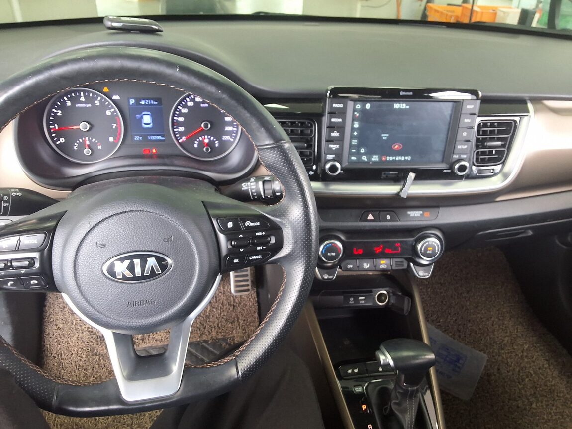 KIA STONIC 1.0 GASOLINE PRESTIGE 2019 - zdjęcie 18