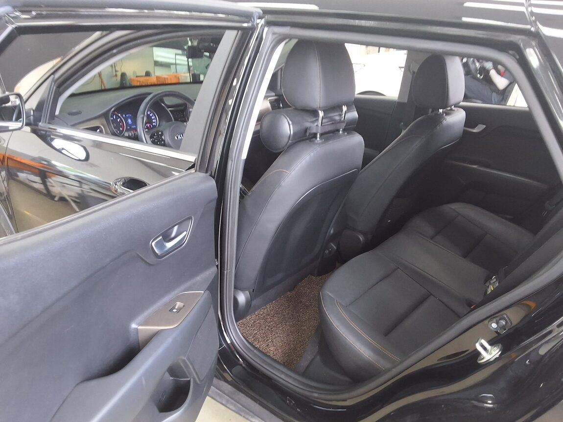 KIA STONIC 1.0 GASOLINE PRESTIGE 2019 - zdjęcie 13