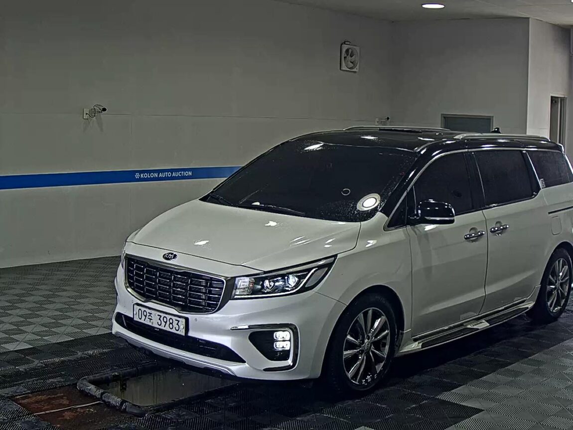 KIA THE NEW CARNIVAL LIMOUSINE 7-SEATER DIESEL VIP 2019 - zdjęcie 2