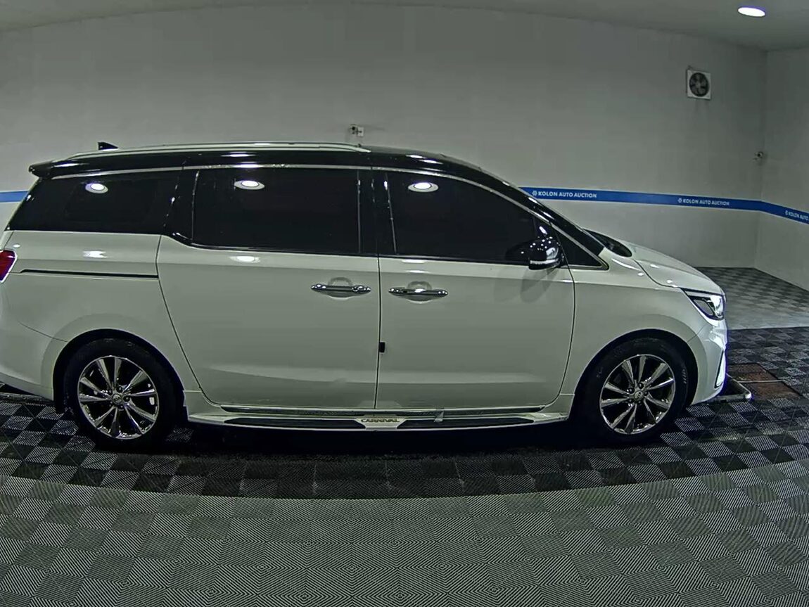KIA THE NEW CARNIVAL LIMOUSINE 7-SEATER DIESEL VIP 2019 - zdjęcie 4