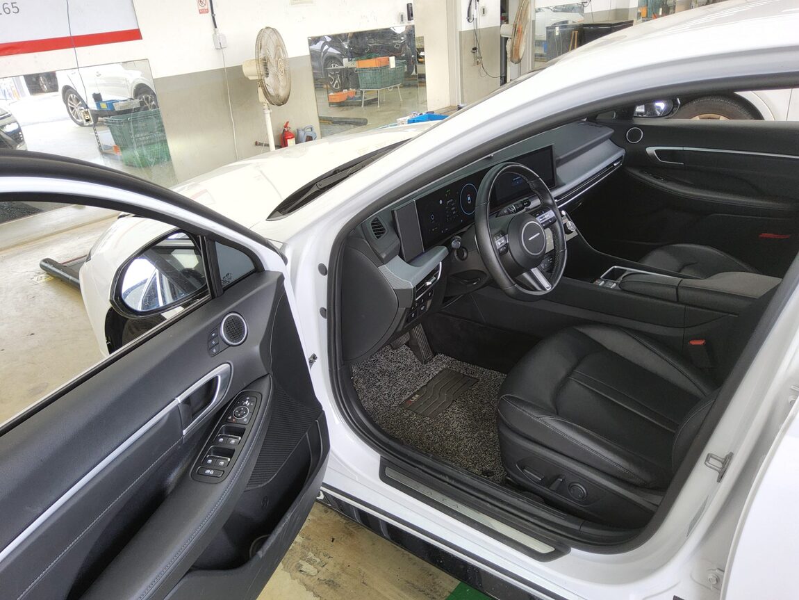 HYUNDAI SONATA THE EDGE GASOLINE 2.0 EXCLUSIVE 2025 - zdjęcie 10