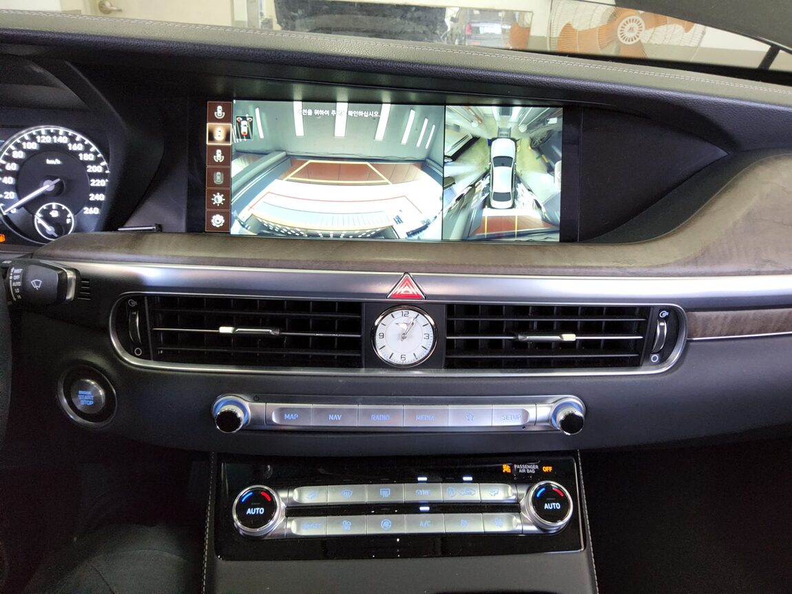 GENESIS G90 3.8 AWD PREMIUM LUXURY 2019 - zdjęcie 18