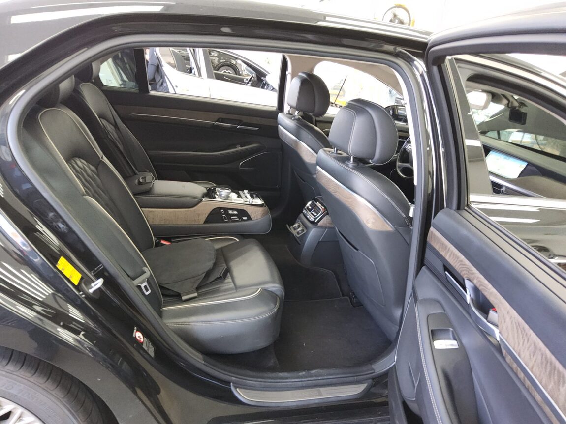 GENESIS G90 3.8 AWD PREMIUM LUXURY 2019 - zdjęcie 13