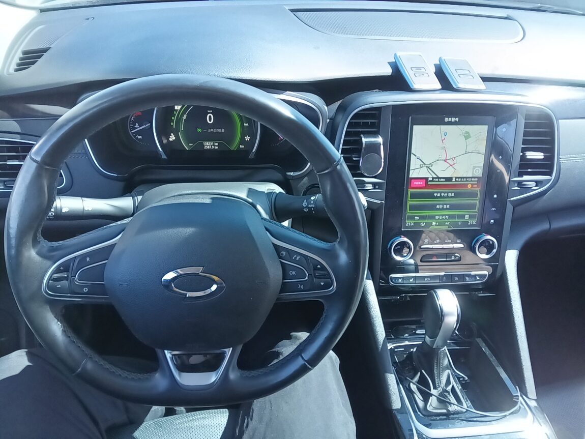 RENAULT (SAMSUNG) SM6 2.0 GDe RE 2019 - zdjęcie 17