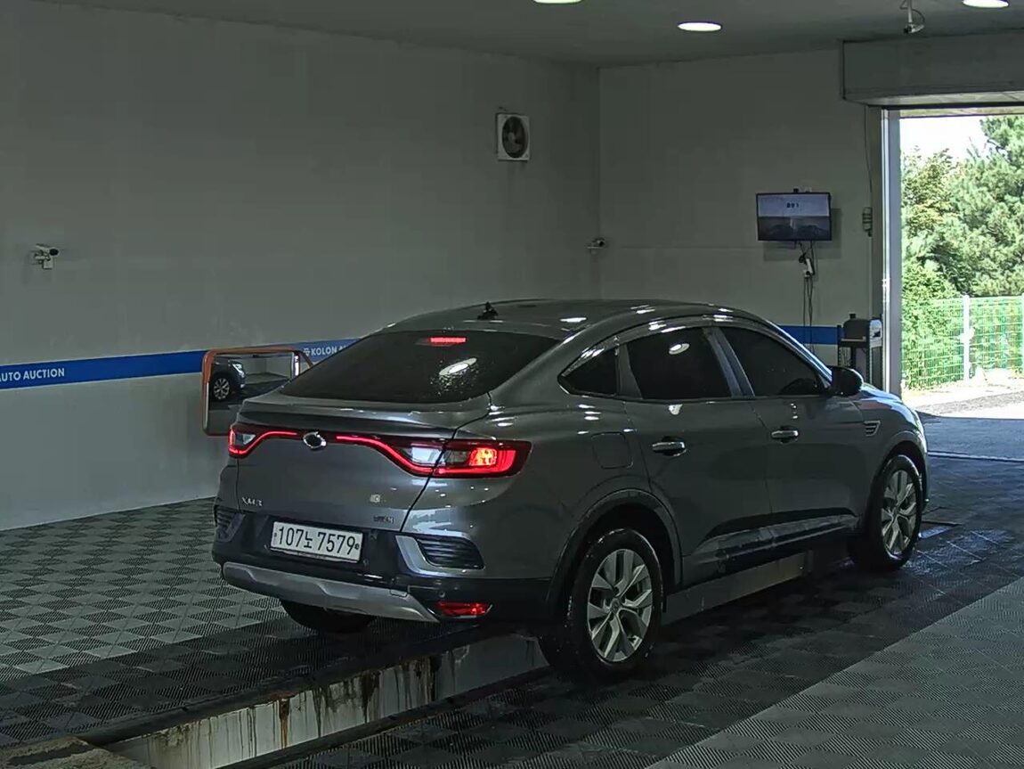RENAULT (SAMSUNG) XM3 1.6 GTe LE 2020 - zdjęcie 5