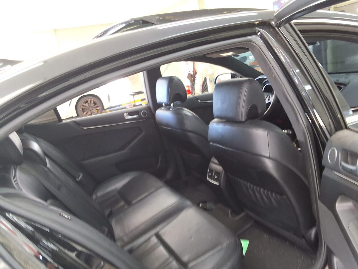 KIA K7 PRESTIGE 3.3 GDI NOBLESSE 2012 - zdjęcie 14