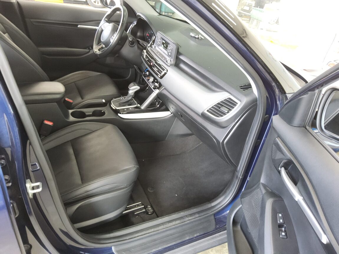 KIA SELTOS 1.6 GASOLINE 2WD TRENDY 2023 - zdjęcie 14