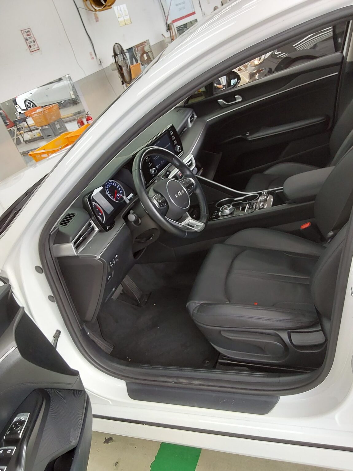 KIA NEW K5 (DL3) 2.0 LPI RENTAL CAR STANDARD 2023 - zdjęcie 10