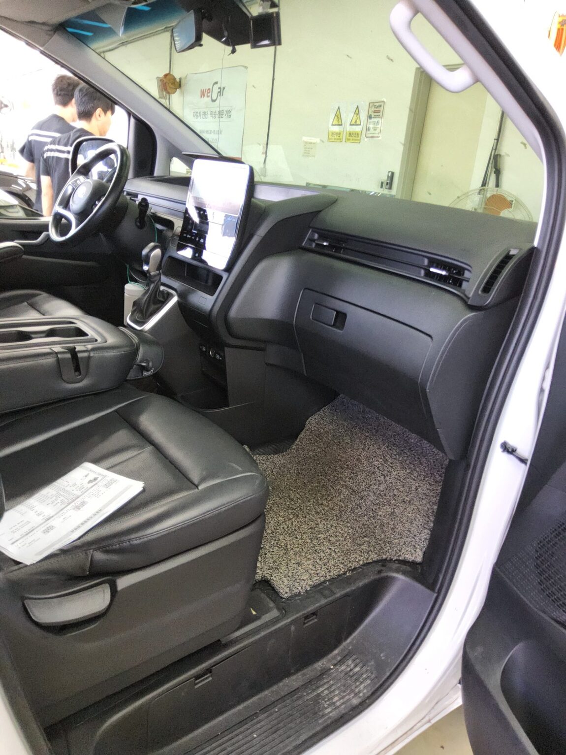 HYUNDAI STARIA 2.2 DIESEL TOURER 11-SEATER 2WD MODERN 2022 - zdjęcie 14