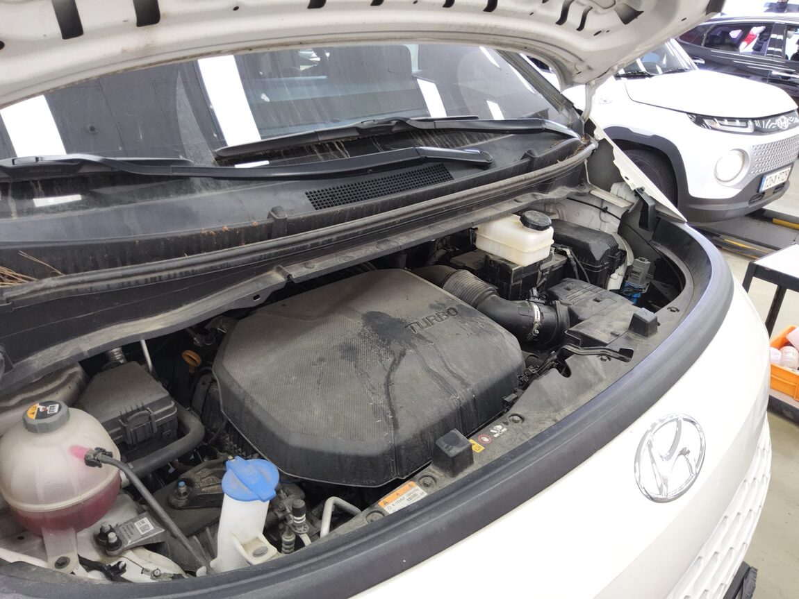 HYUNDAI STARIA 2.2 DIESEL TOURER 11-SEATER 2WD MODERN 2022 - zdjęcie 19