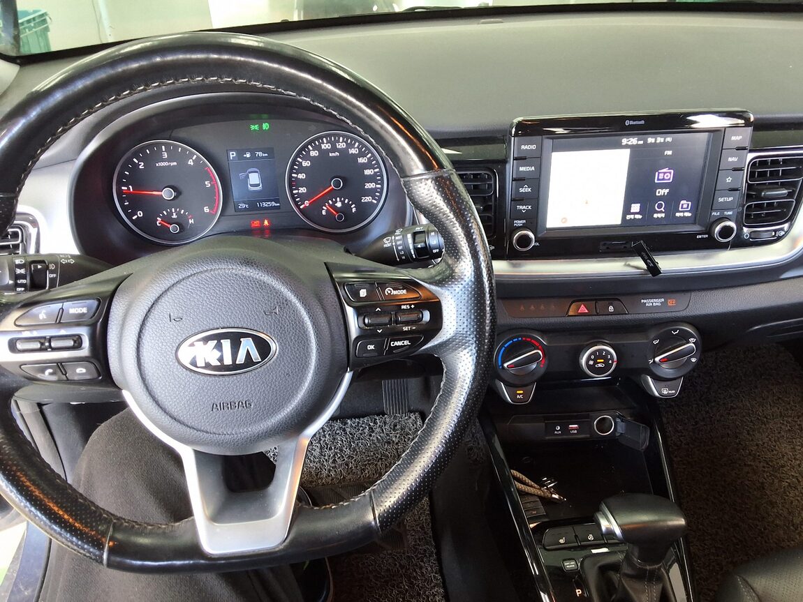 KIA STONIC U2 1.6 DIESEL TRENDY 2019 - zdjęcie 18