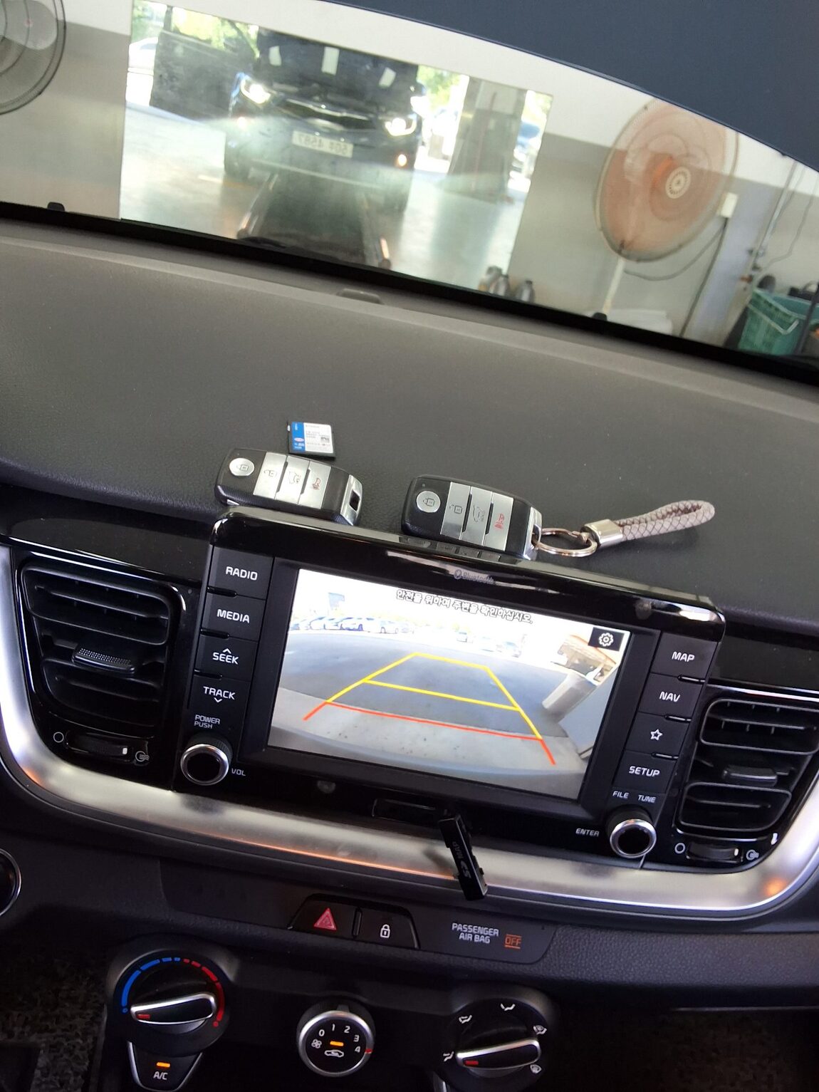 KIA STONIC U2 1.6 DIESEL TRENDY 2019 - zdjęcie 19