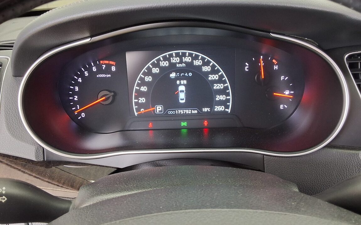 KIA THE NEW K7 2.4 GDI PRESTIGE SPECIAL 2014 - zdjęcie 9