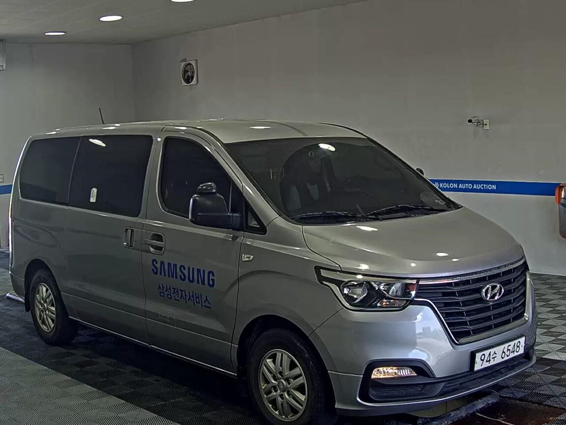 HYUNDAI THE NEW GRAND STAREX 3-SEATER DIESEL VAN SMART 2021 - zdjęcie 3