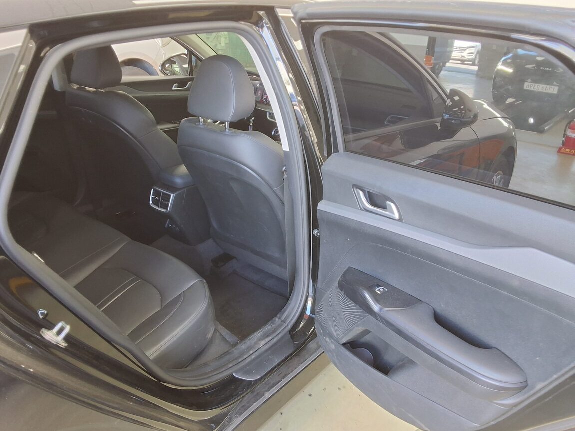 KIA NEW K5 (DL3) 2.0 GASOLINE TRENDY 2023 - zdjęcie 13