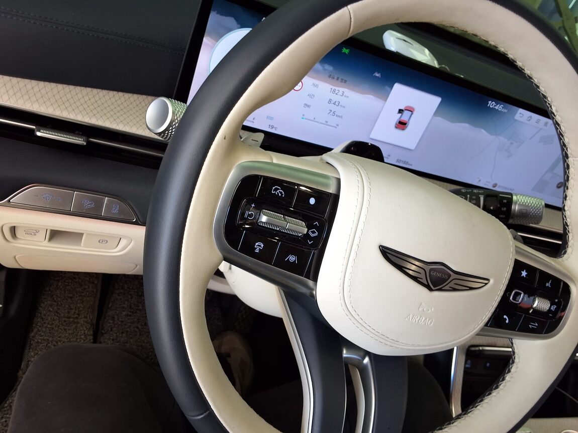 GENESIS NEW GV80 2.5 GASOLINE AWD BASE MODEL 2024 - zdjęcie 23