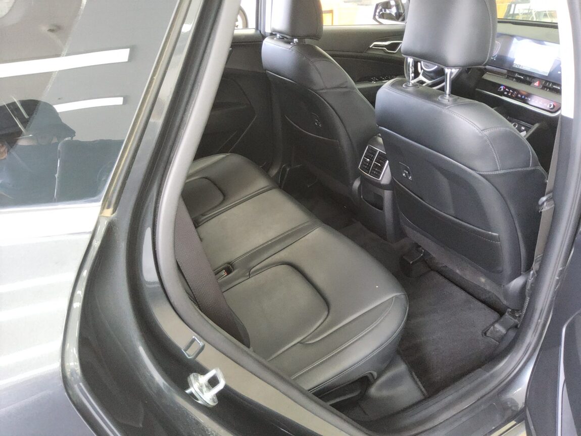 KIA THE ALL NEW SPORTAGE 2.0 DIESEL 2WD PRESTIGE 2024 - zdjęcie 13
