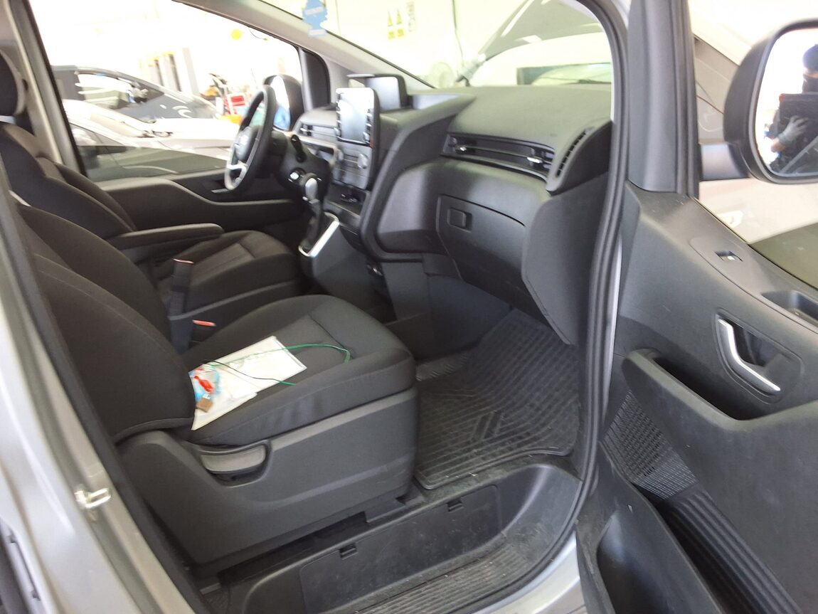 HYUNDAI STARIA 2.2 DIESEL CARGO 5-SEATER SMART 2022 - zdjęcie 15