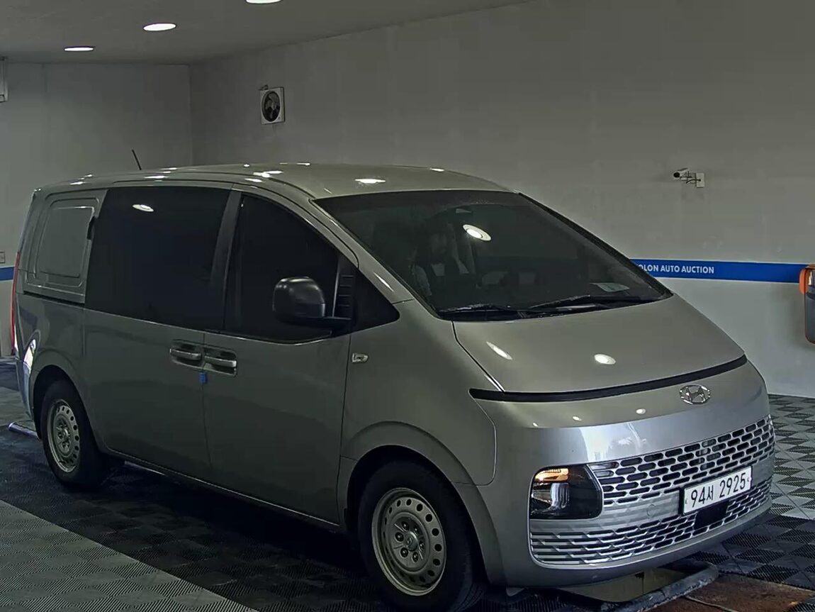 HYUNDAI STARIA 2.2 DIESEL CARGO 5-SEATER SMART 2022 - zdjęcie 3
