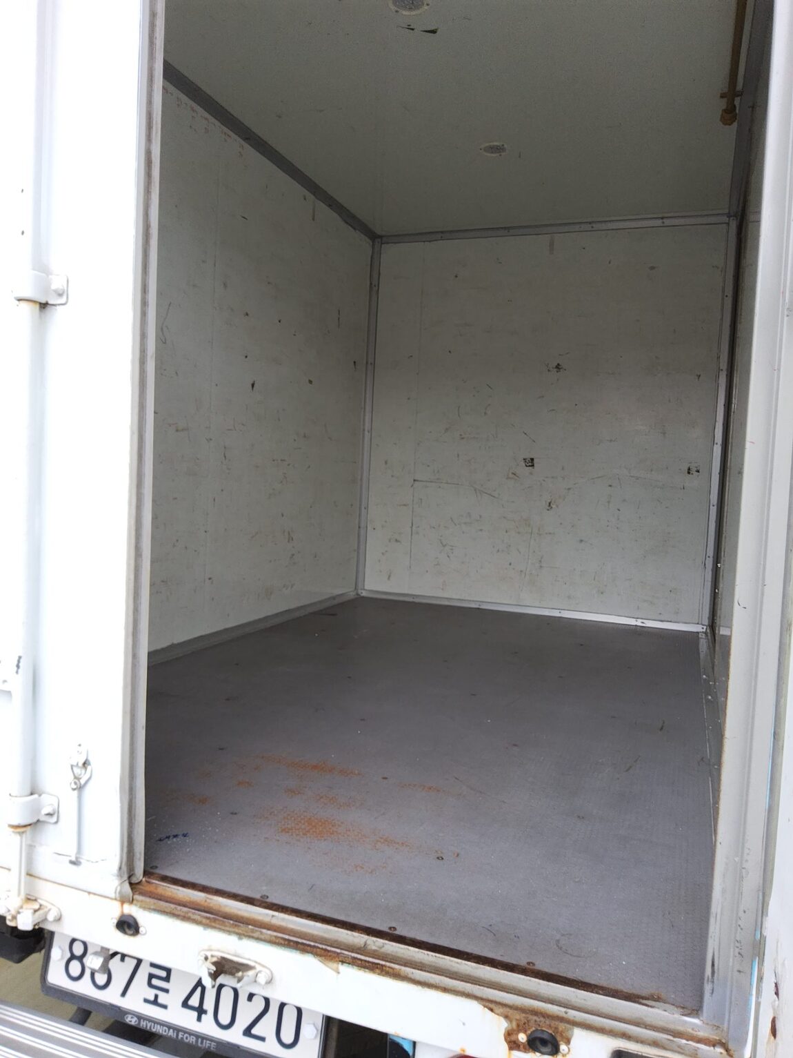 HYUNDAI PORTER II HIGH-ROOF BUILT-IN BOX TRUCK SUPER CAB 2020 - zdjęcie 13