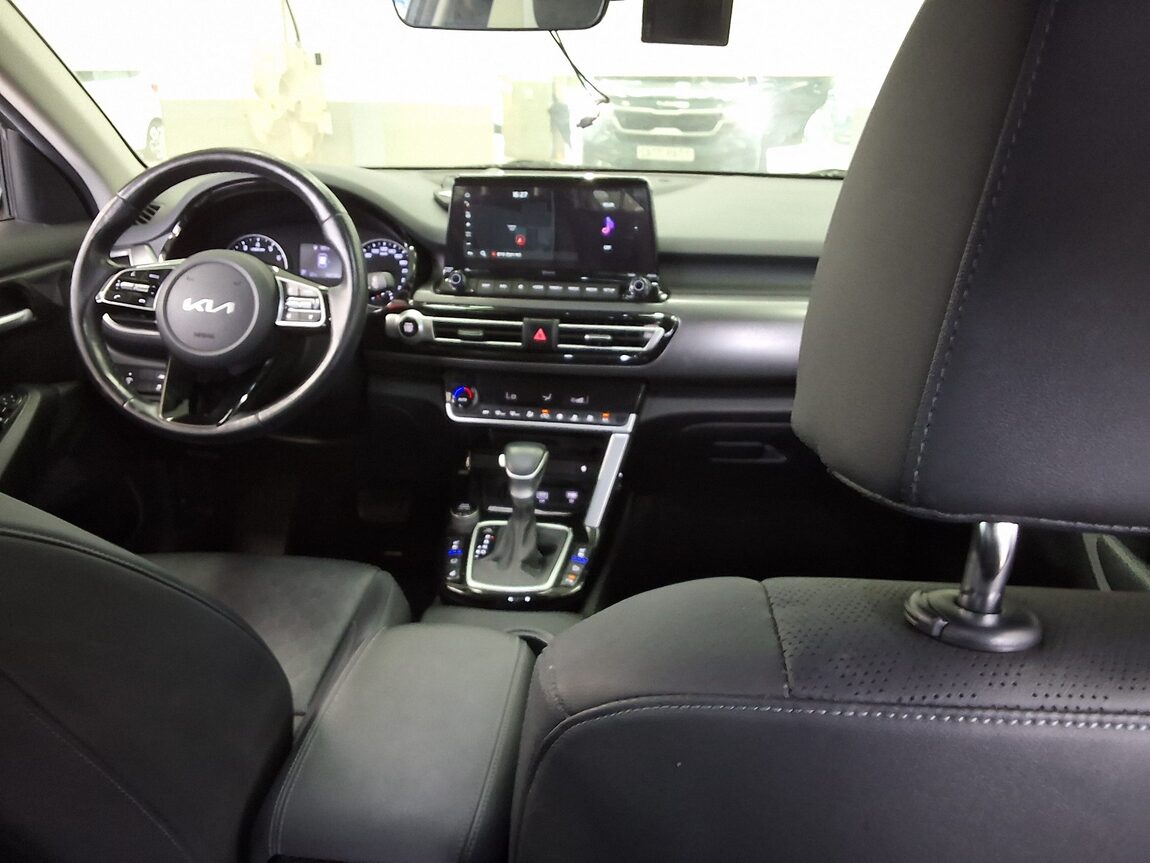 KIA SELTOS 1.6 GASOLINE 2WD PRESTIGE 2022 - zdjęcie 11