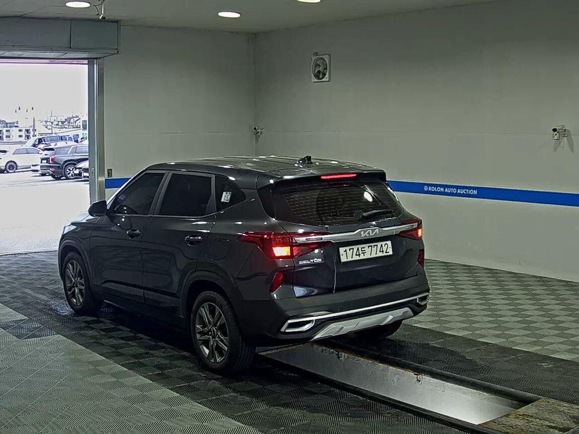 KIA SELTOS 1.6 GASOLINE 2WD PRESTIGE 2022 - zdjęcie 6