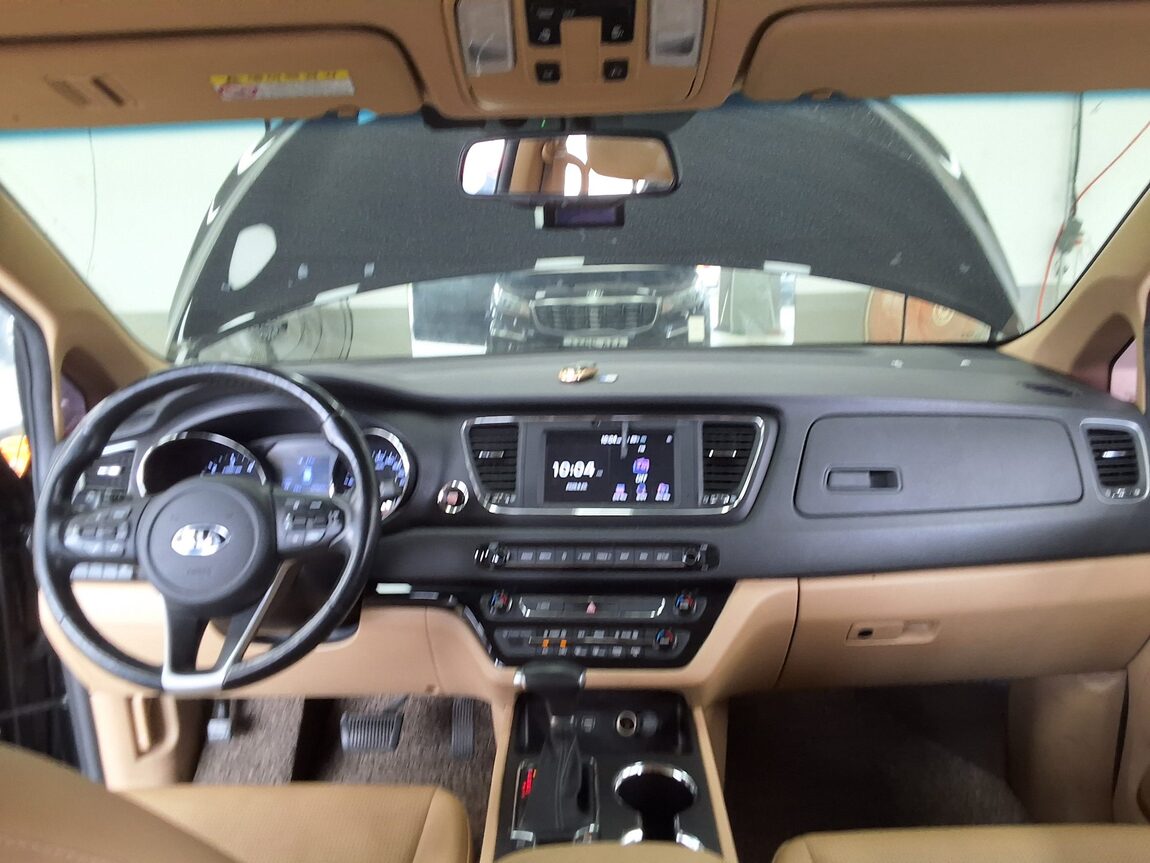 KIA THE NEW CARNIVAL 9-SEATER DIESEL LUXURY 2019 - zdjęcie 12