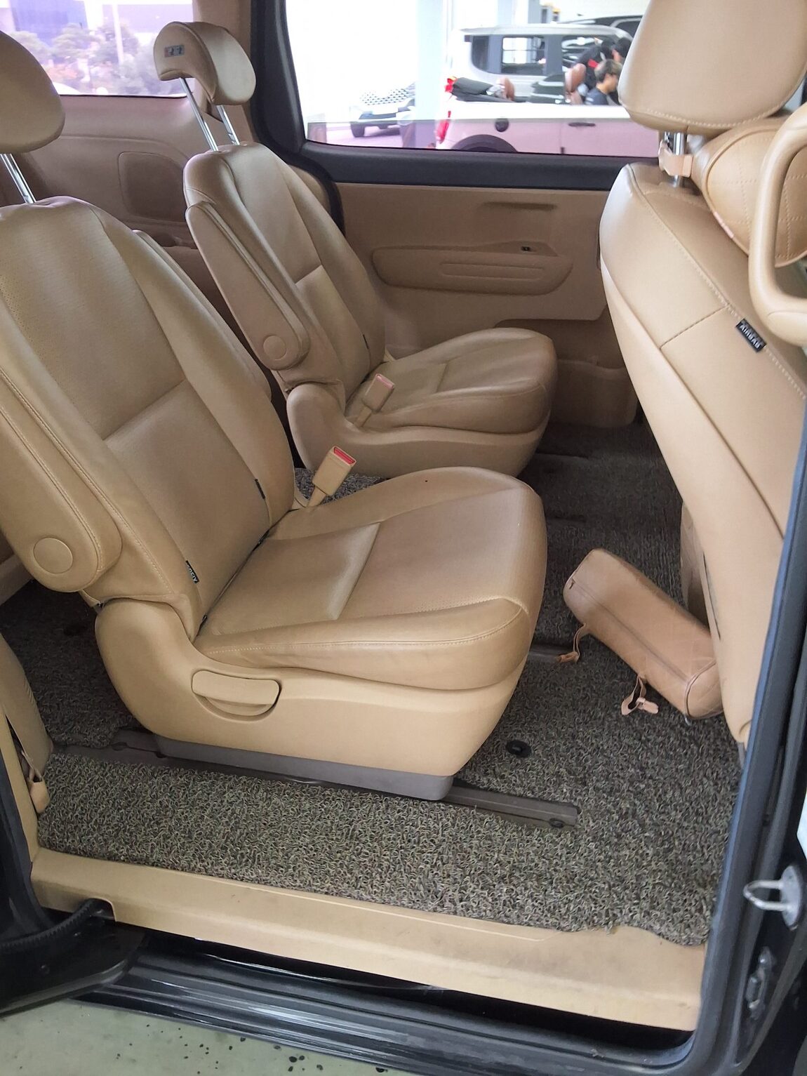KIA THE NEW CARNIVAL 9-SEATER DIESEL LUXURY 2019 - zdjęcie 14