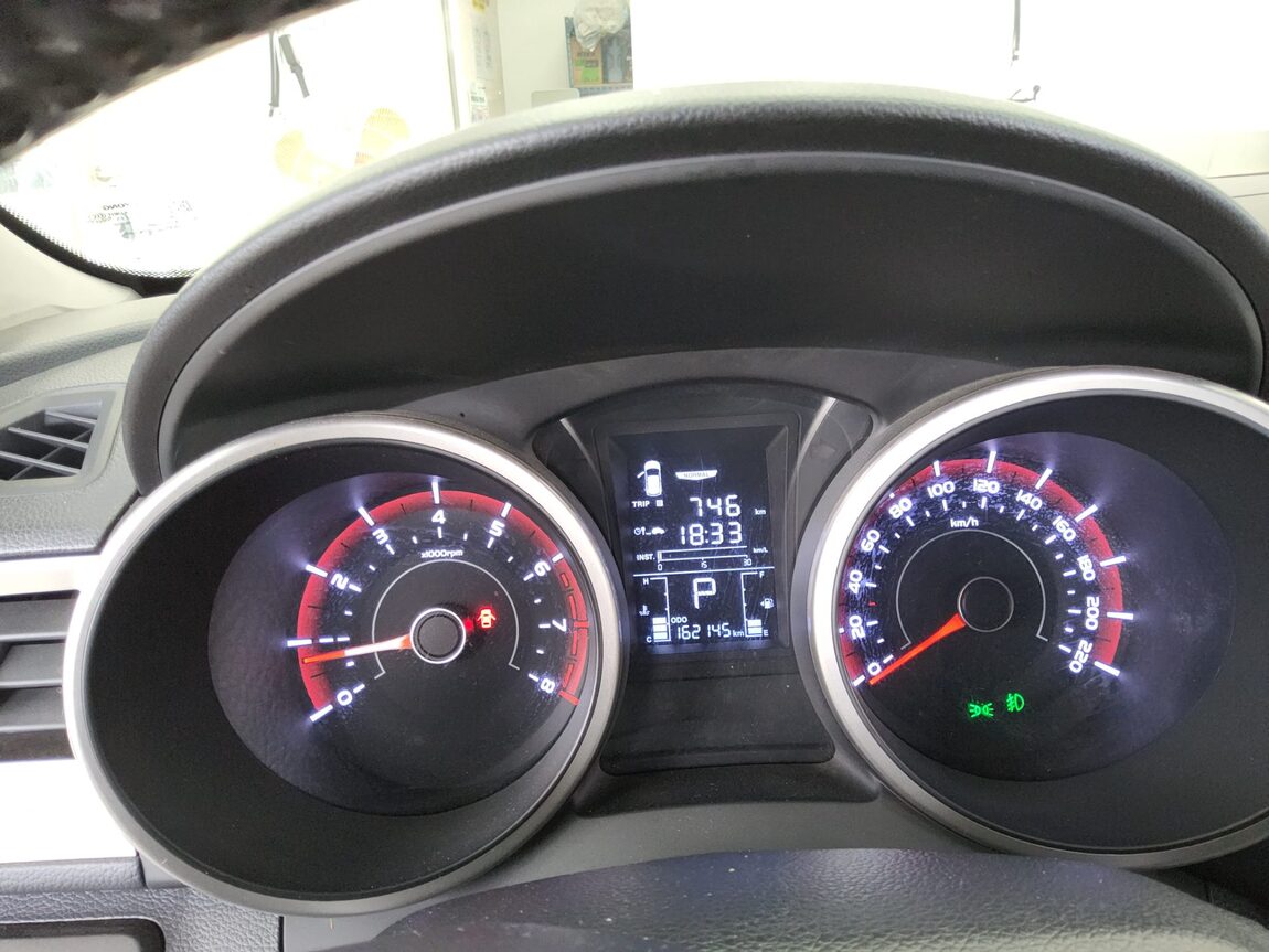 KG MOBILITY (SSANGYONG) TIVOLI GASOLINE 2WD VX 2015 - zdjęcie 9