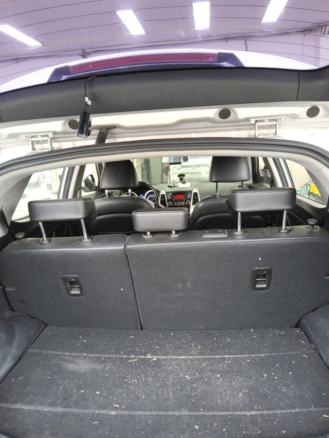KG MOBILITY (SSANGYONG) TIVOLI GASOLINE 2WD VX 2015 - zdjęcie 15