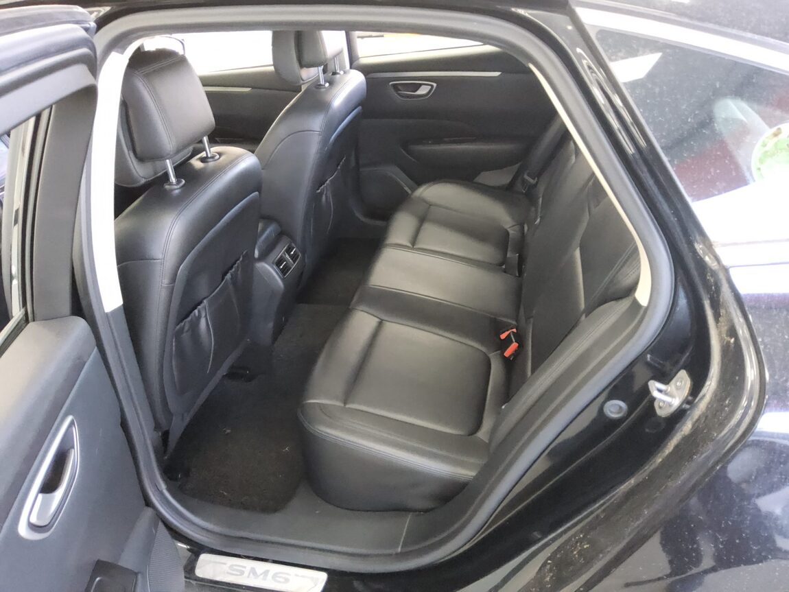 RENAULT (SAMSUNG) SM6 2.0 GDe SE 2016 - zdjęcie 12