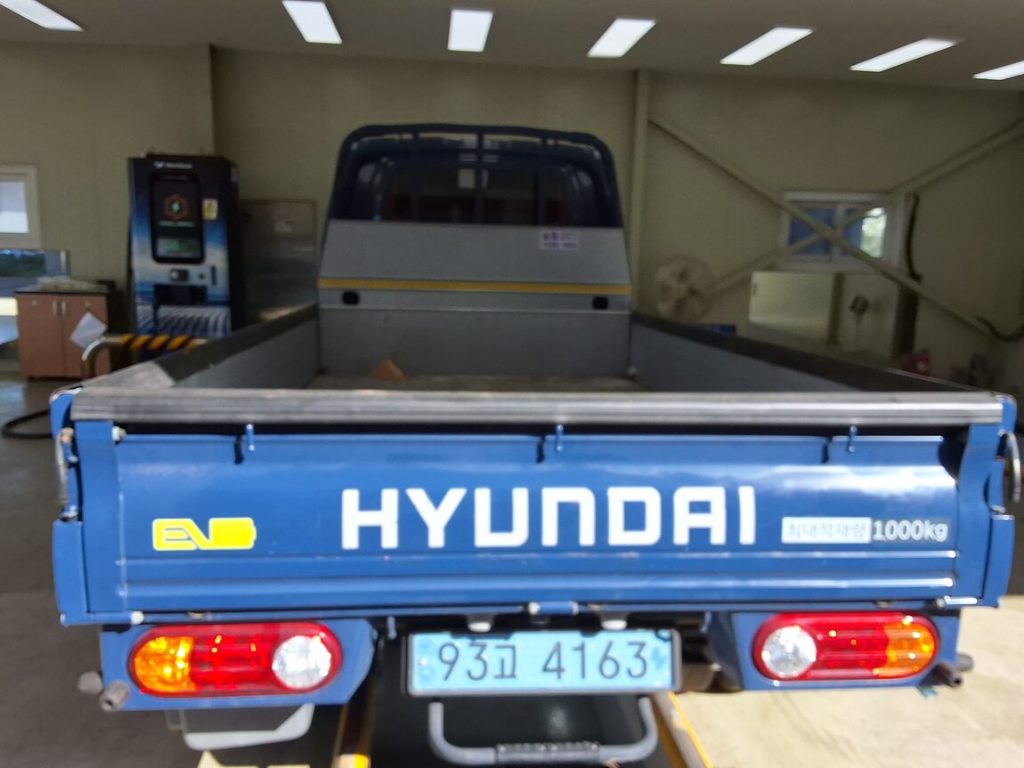HYUNDAI PORTER II ELECTRIC CARGO PREMIUM SPECIAL 2023 - zdjęcie 13