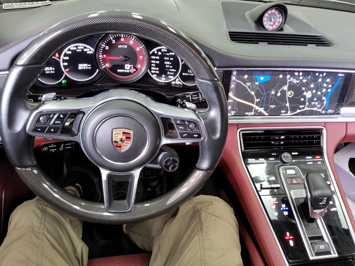 PORSCHE PANAMERA (2ND GEN) 4.0 GTS 2019 - zdjęcie 17
