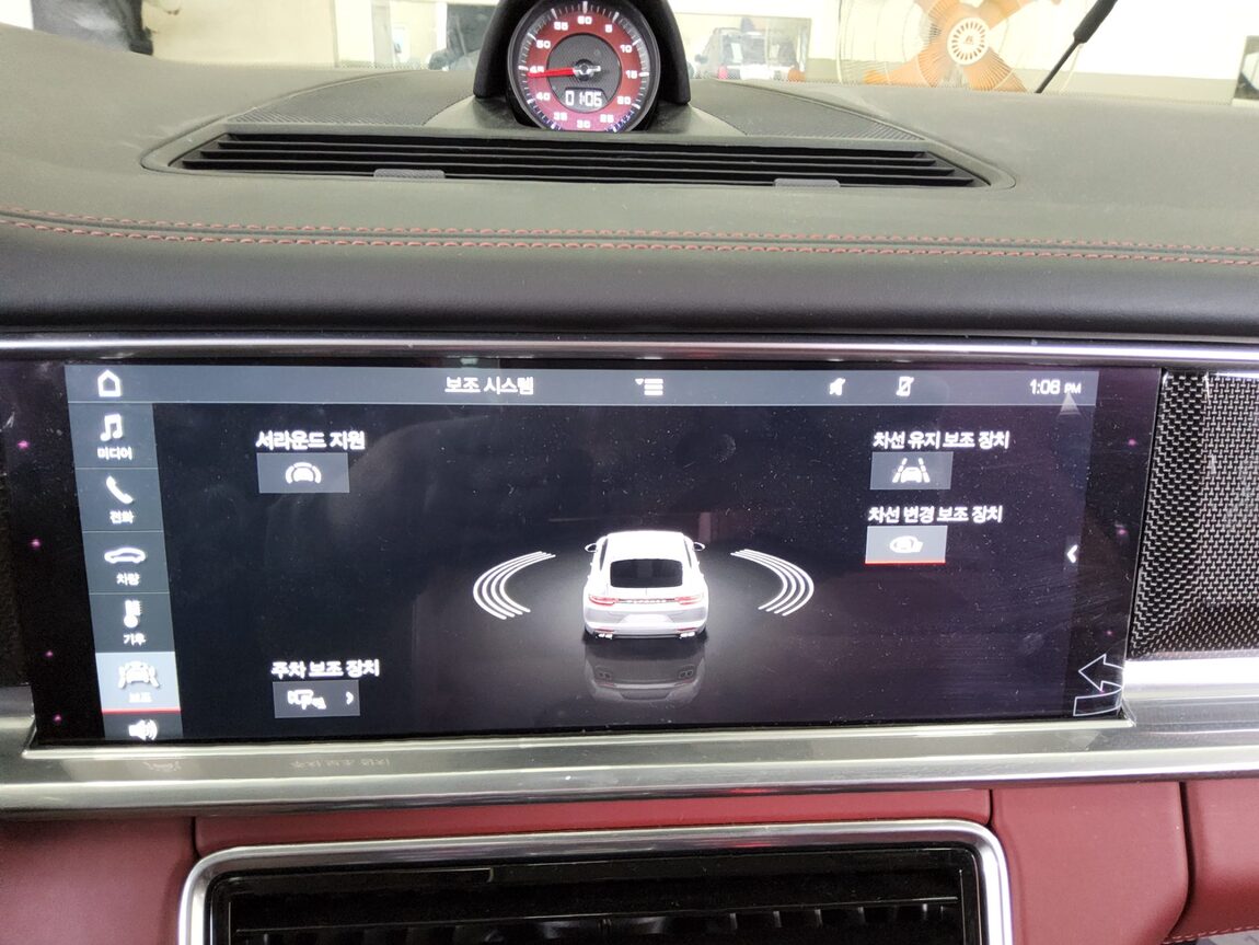 PORSCHE PANAMERA (2ND GEN) 4.0 GTS 2019 - zdjęcie 19