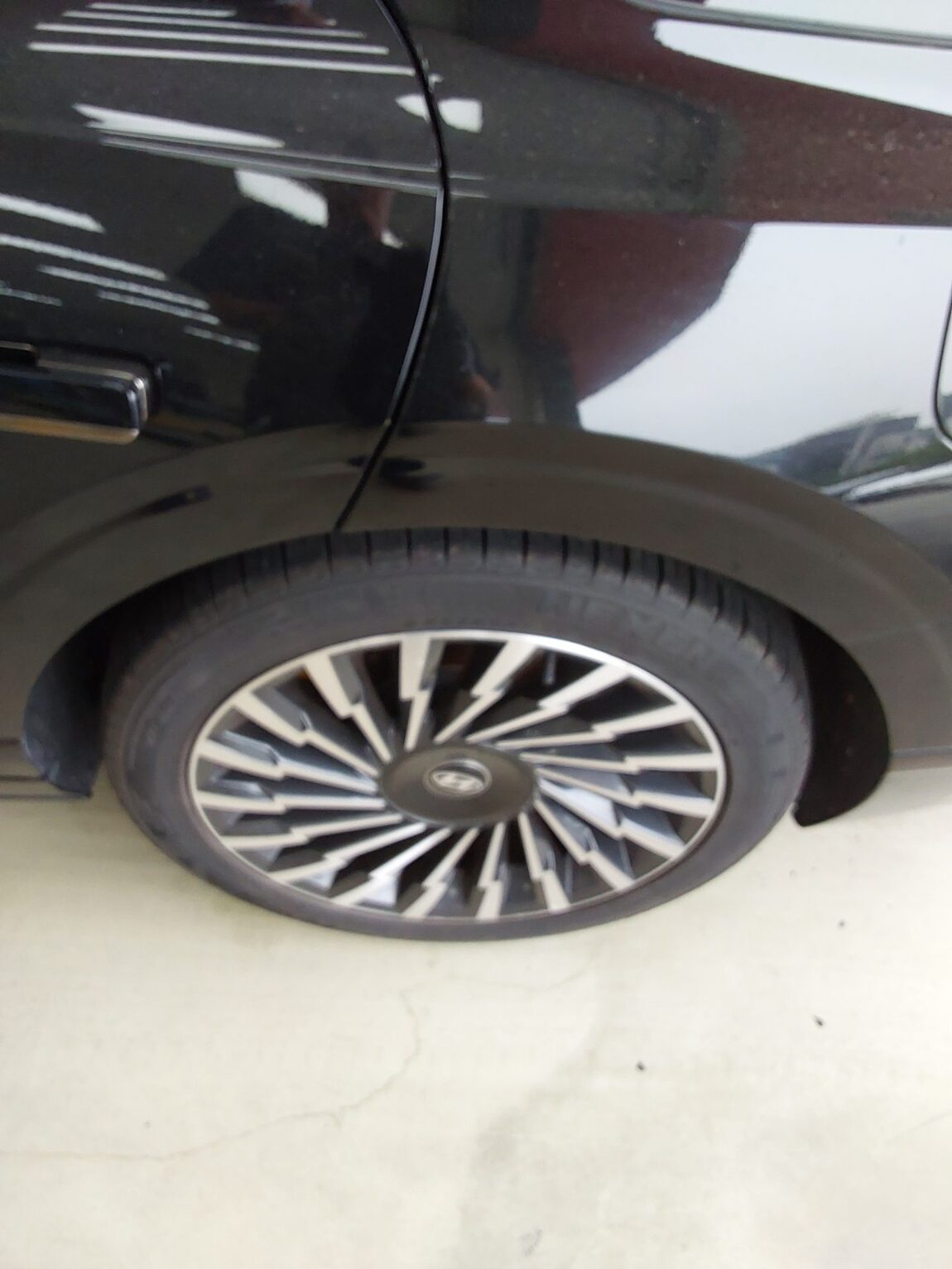 HYUNDAI THE ALL NEW GRANDEUR HYBRID 1.6 HYBRID CALLIGRAPHY 2024 - zdjęcie 21