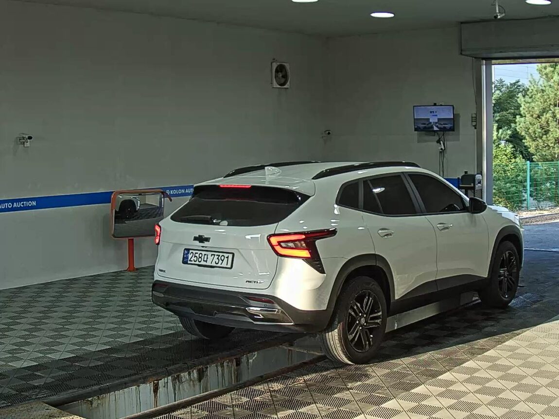 CHEVROLET (DAEWOO) TRAX CROSSOVER 1.2 GASOLINE TURBO ACTIVE 2024 - zdjęcie 5