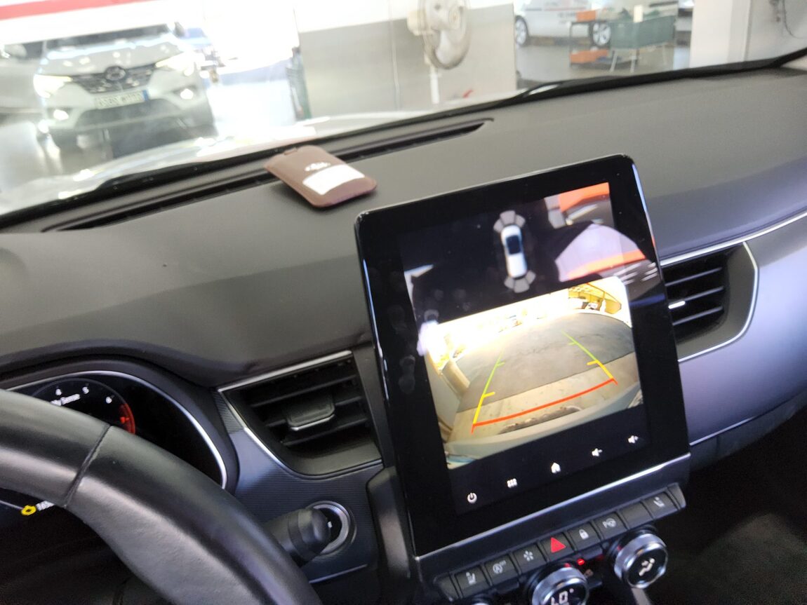 RENAULT (SAMSUNG) XM3 1.3 TCe RE SIGNATURE 2020 - zdjęcie 17