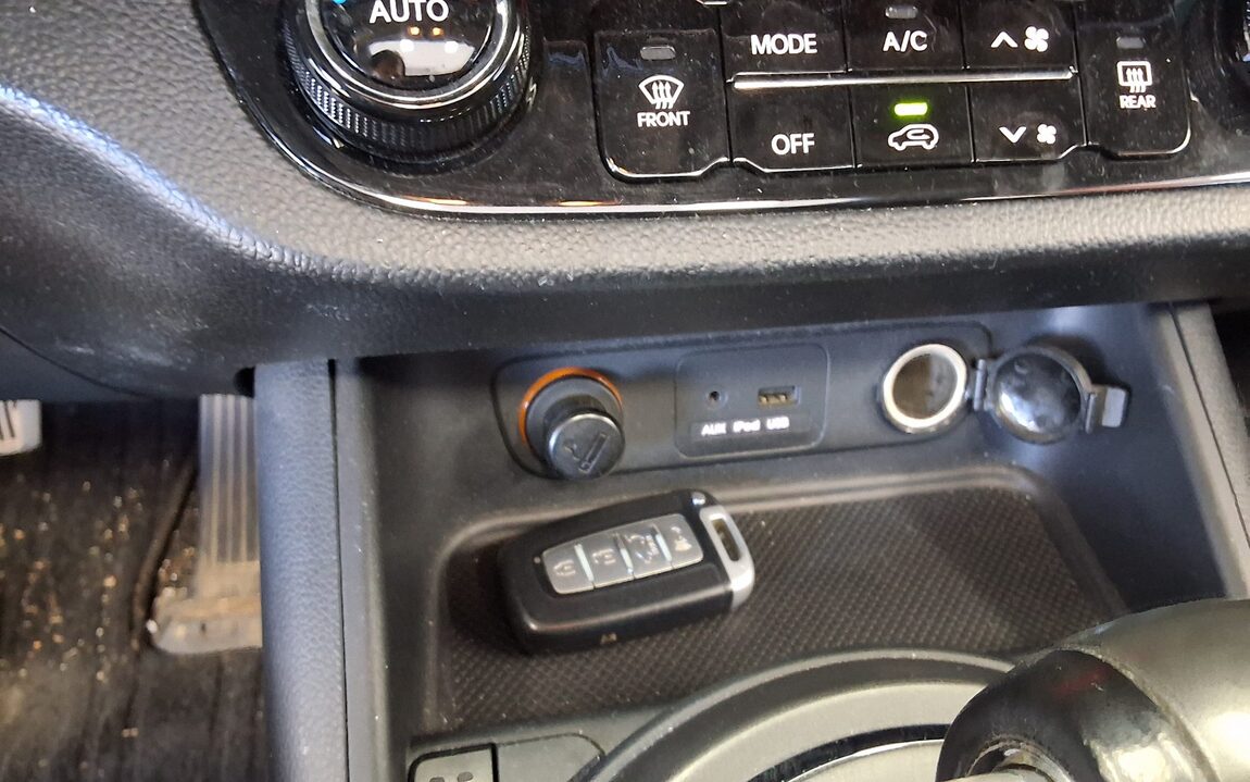 KIA SPORTAGE R DIESEL R2.0 2WD TLX LUXURY MODEL 2013 - zdjęcie 20