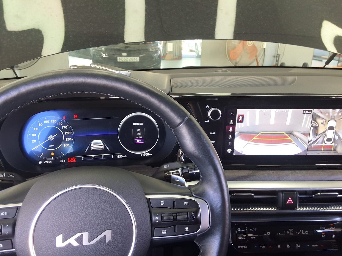 KIA NEW K5 (DL3) 2.0 GASOLINE SIGNATURE 2023 - zdjęcie 19