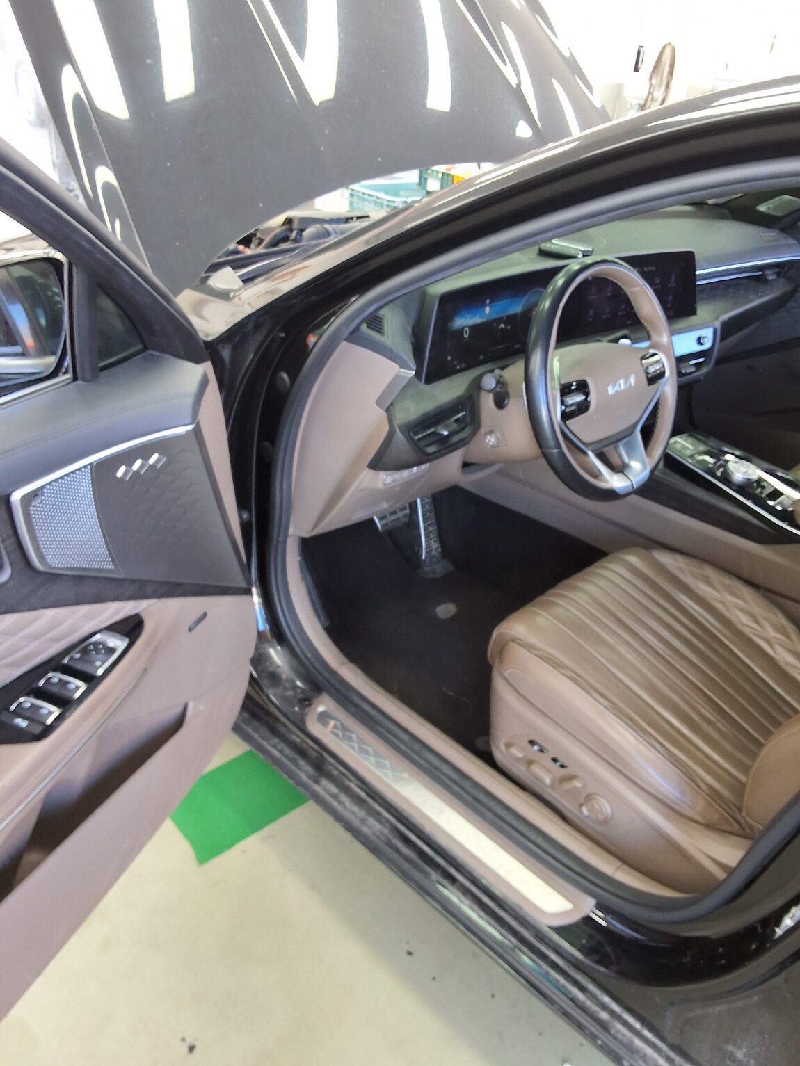 KIA K8 HYBRID HEV SIGNATURE 2023 - zdjęcie 10