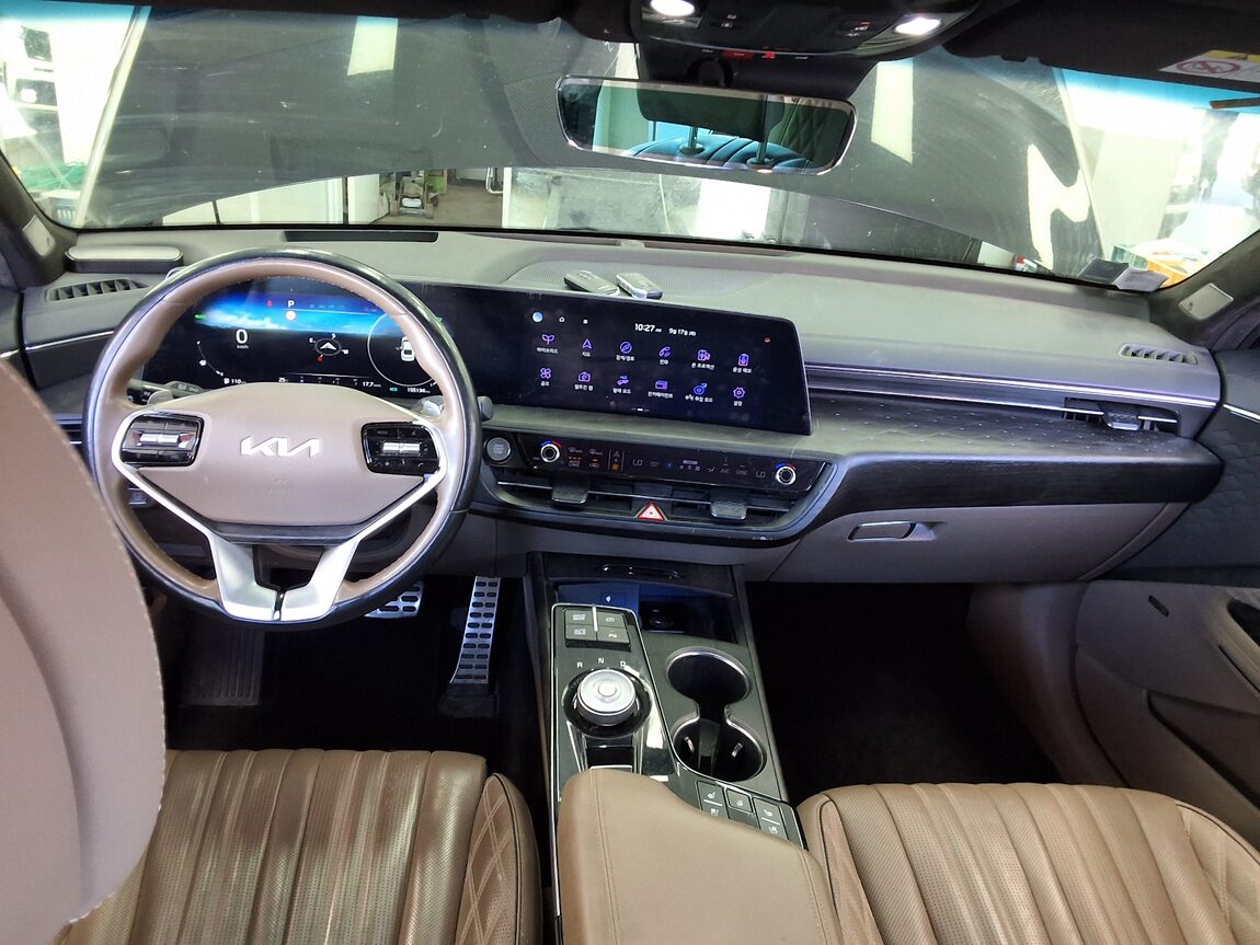 KIA K8 HYBRID HEV SIGNATURE 2023 - zdjęcie 11