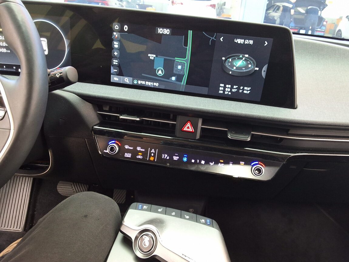 KIA EV6 LONG RANGE 2WD AIR 2022 - zdjęcie 24