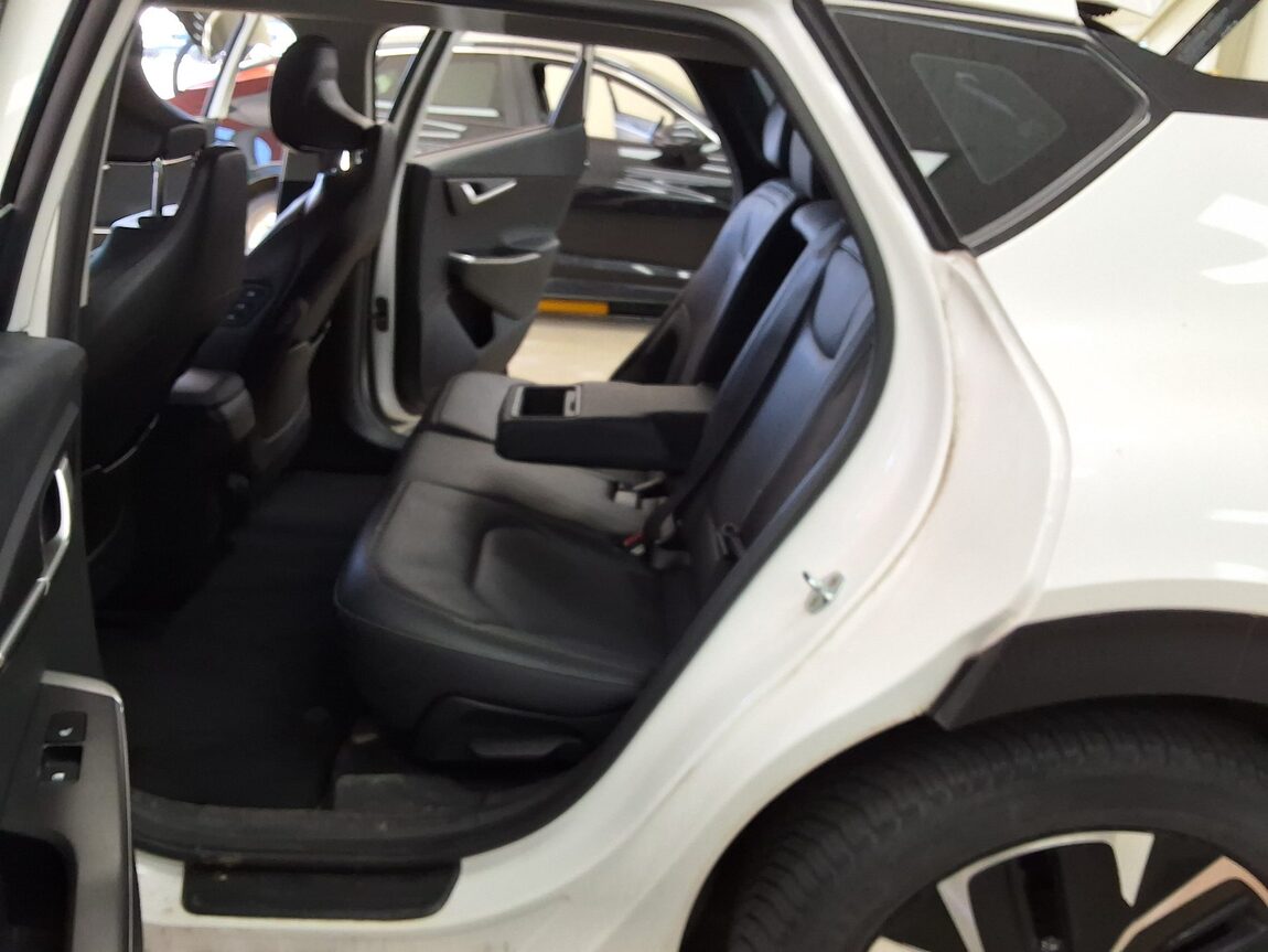 KIA EV6 LONG RANGE 2WD AIR 2022 - zdjęcie 13