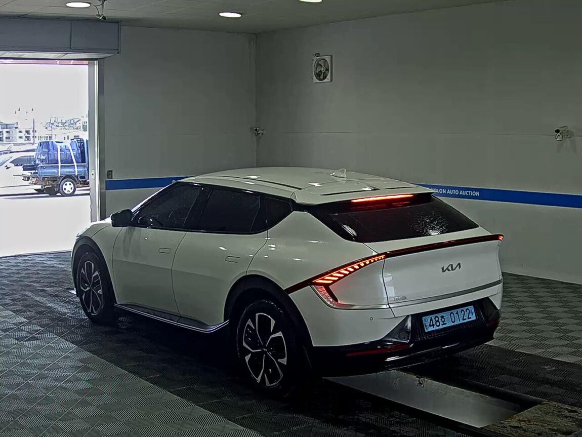 KIA EV6 LONG RANGE 2WD AIR 2022 - zdjęcie 6