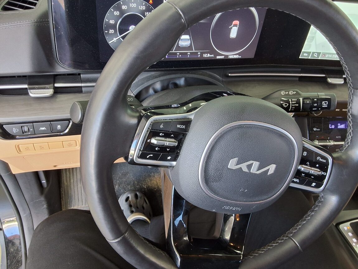 KIA NEW CARNIVAL (KA4) 9-SEATER GASOLINE PRESTIGE 2023 - zdjęcie 17
