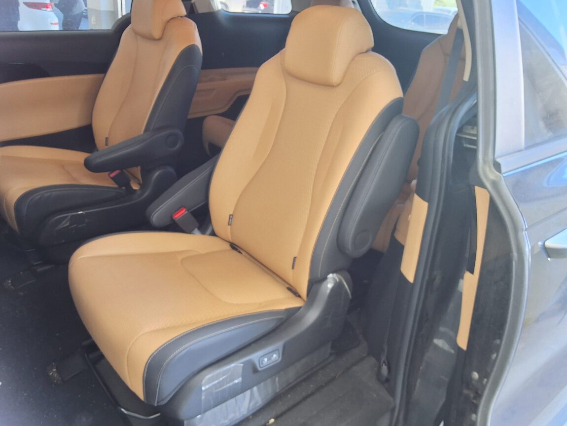 KIA NEW CARNIVAL (KA4) 9-SEATER GASOLINE PRESTIGE 2023 - zdjęcie 12
