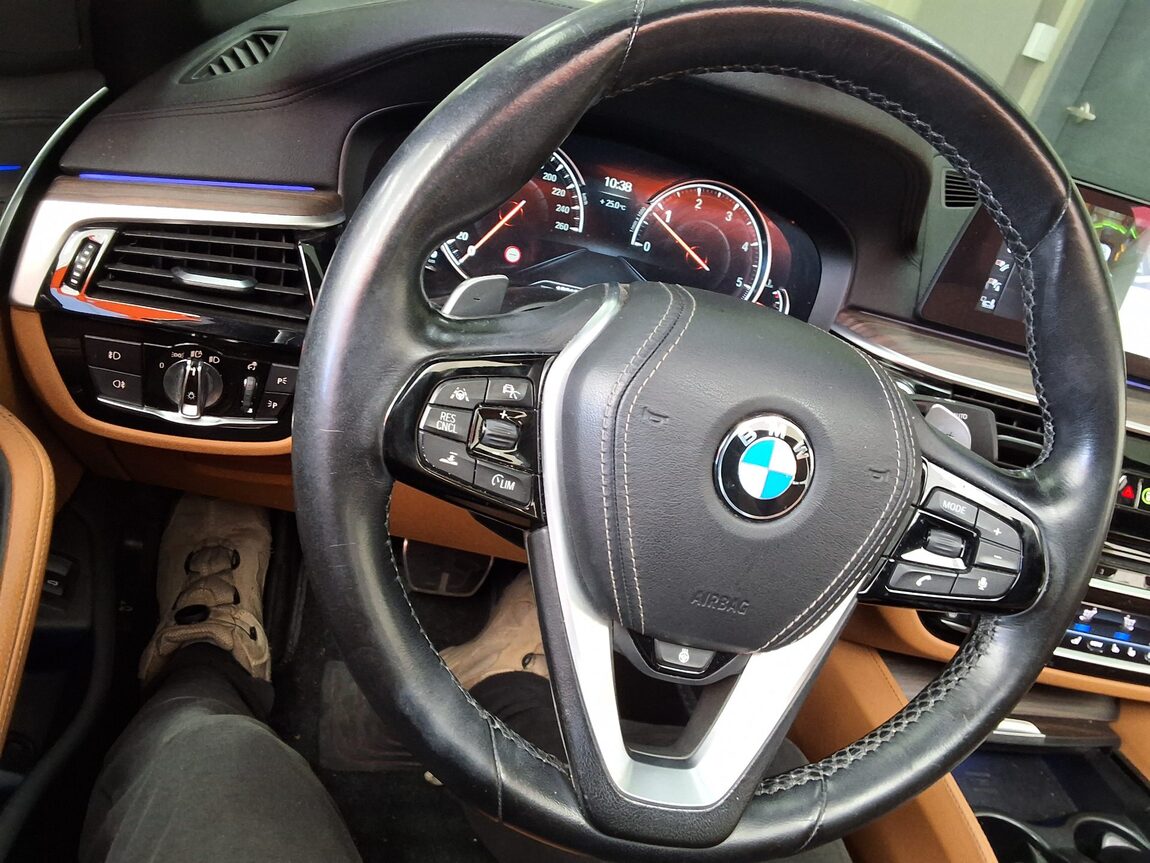 BMW 5 SERIES (7TH GEN) 520d M SPORT PACK PLUS 2017 - zdjęcie 23