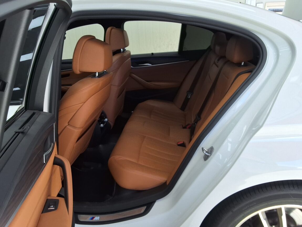 BMW 5 SERIES (7TH GEN) 520d M SPORT PACK PLUS 2017 - zdjęcie 13