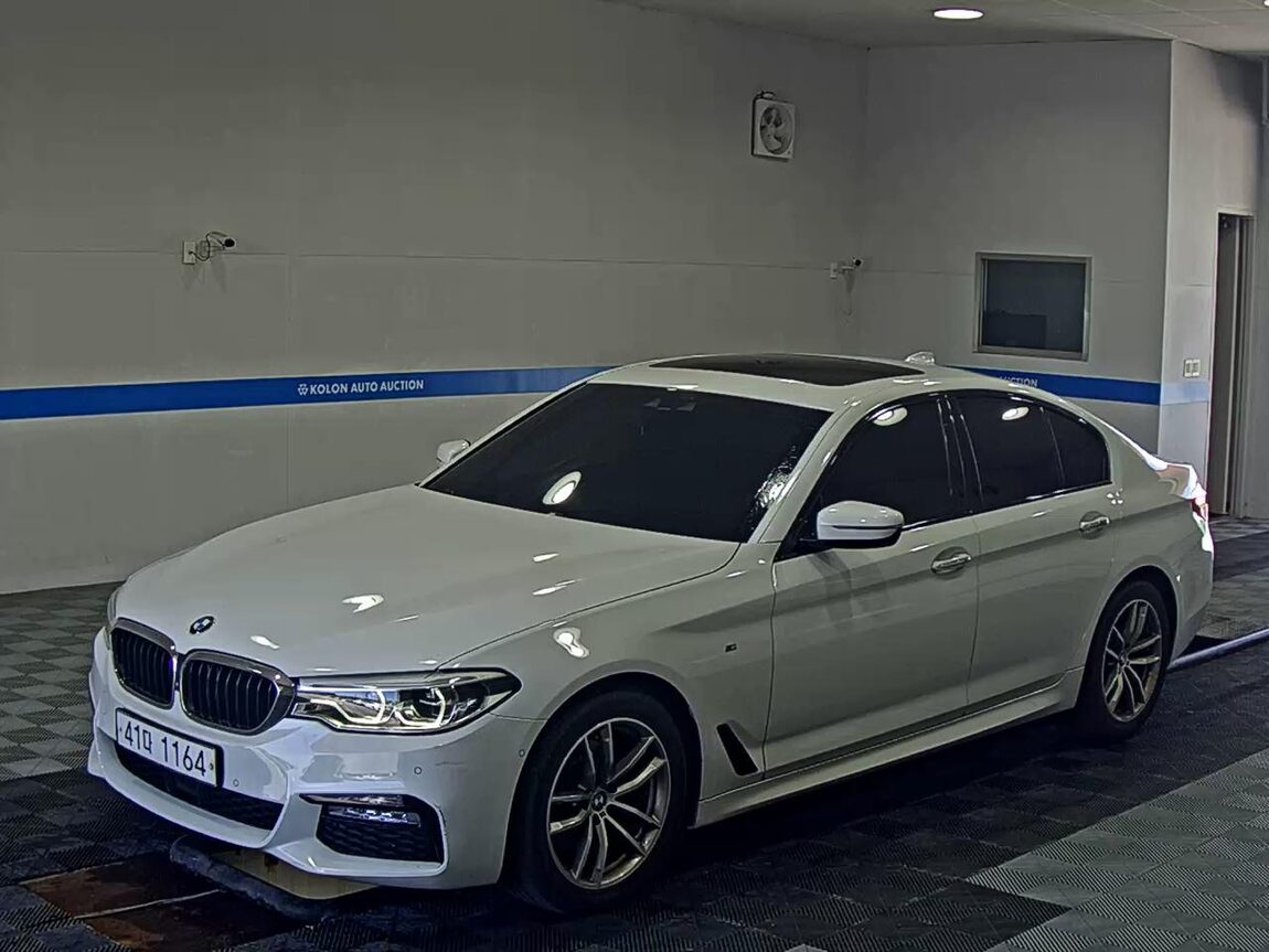 BMW 5 SERIES (7TH GEN) 520d M SPORT PACK PLUS 2017 - zdjęcie 2