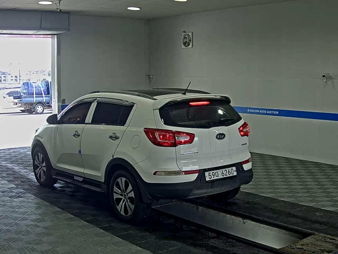 KIA SPORTAGE R DIESEL R2.0 2WD LIMITED 2012 - zdjęcie 6